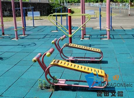 現在社區的體育設施都已經相對**了，那么加強社區體育設施建設的必要性是什么