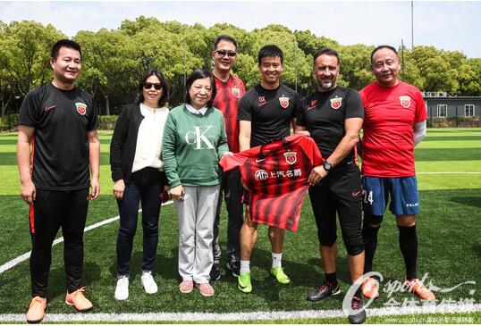 人民足“談”：中國足球“降薪”渡疫情難關 謀長遠發展