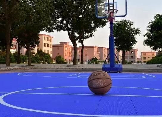 體育設(shè)施中的那些材質(zhì)更加有價(jià)值？