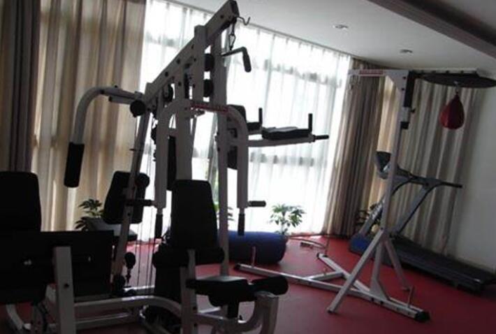 **的體育器材用品應該如何來批發(fā)零售的？